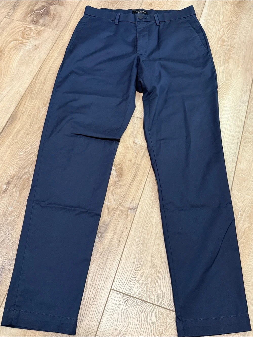 Banana Republic Navy Straight-Leg Chinos; 31x32